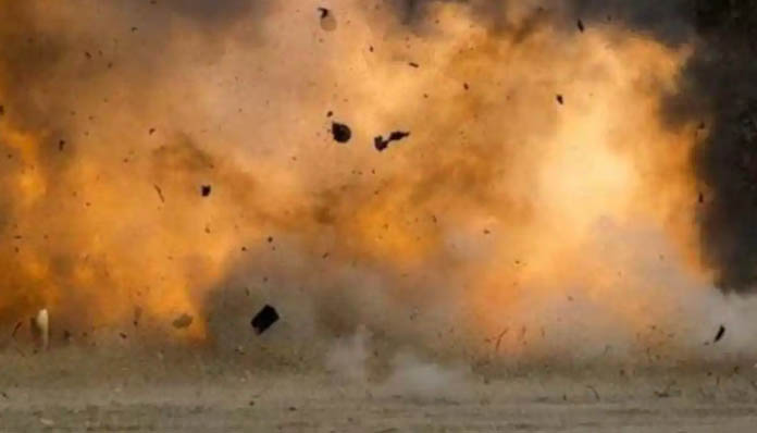ஆப்கனில் தற்கொலை தாக்குதல்: பிரபல மதகுரு உட்பட 20 போர் பலி!