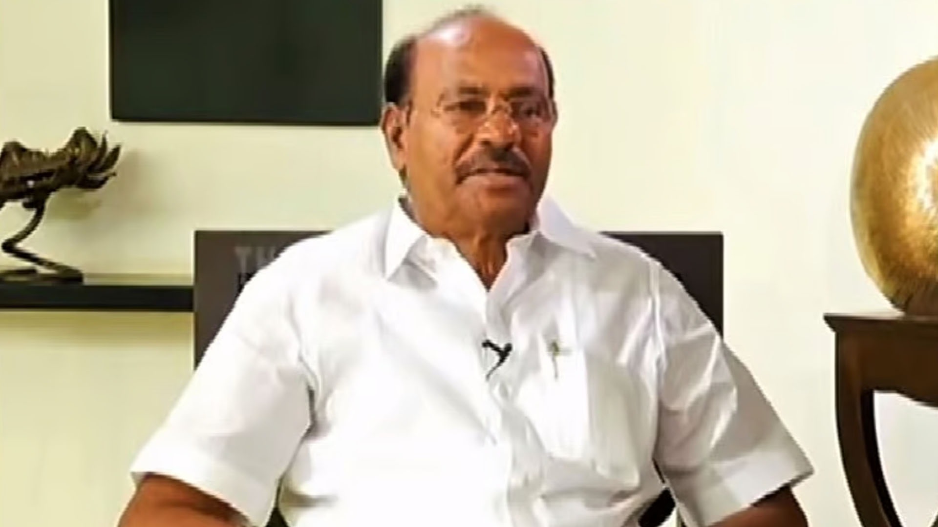 ஆண்டுதோறும் 2 லட்சம் பேரை கொல்லும் டாஸ்மாக் சாராயம் – ராமதாஸ் வேதனை !